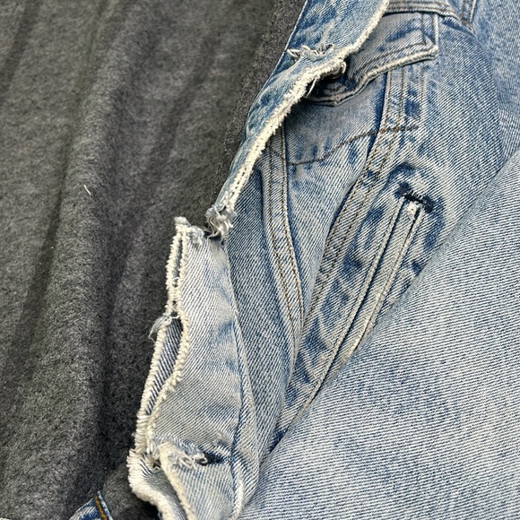 Vintage Levi’s Distressed Flannel Lined Jean Jacket - Picture 10 of 15